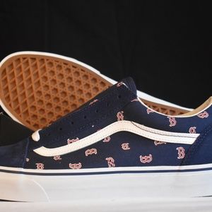 Vans Old Skool MLB Boston Red Sox NIB Navy Red Sue